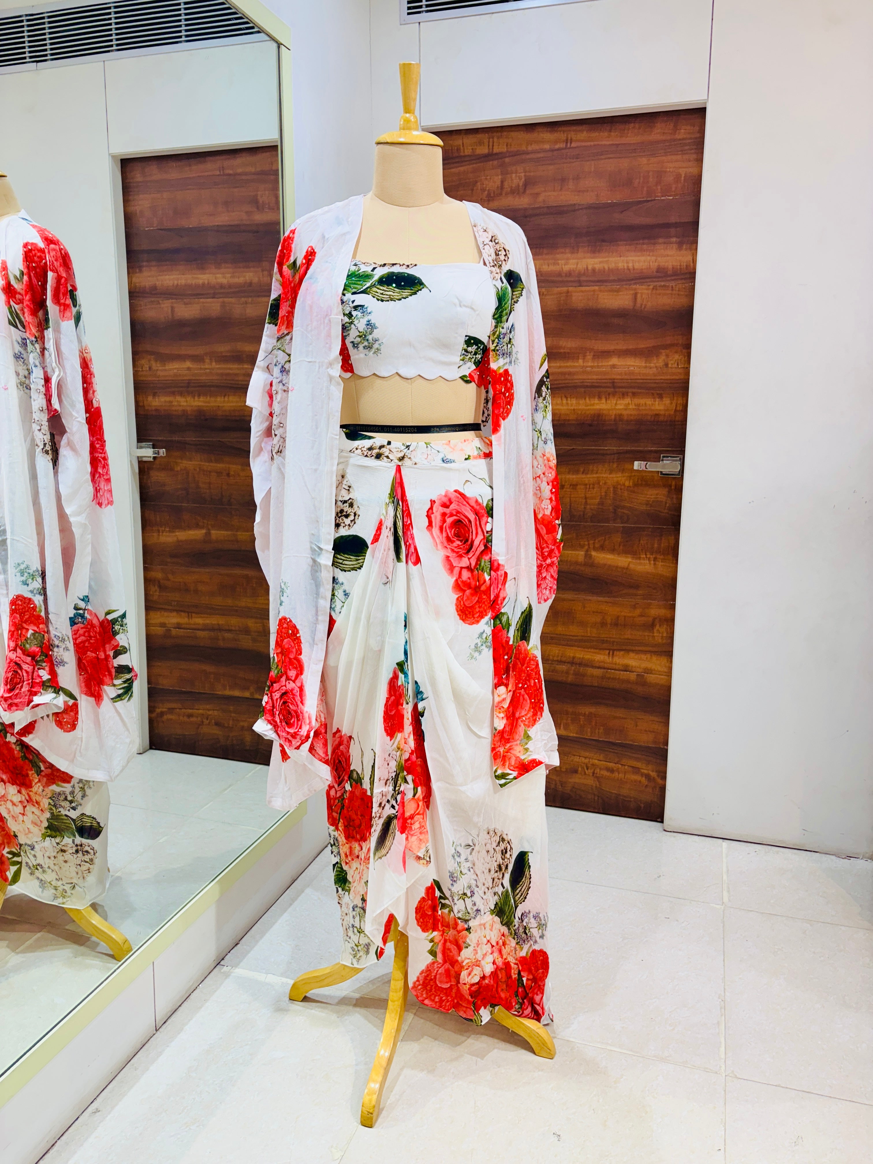 White floral print Georgette skirt set with shrug