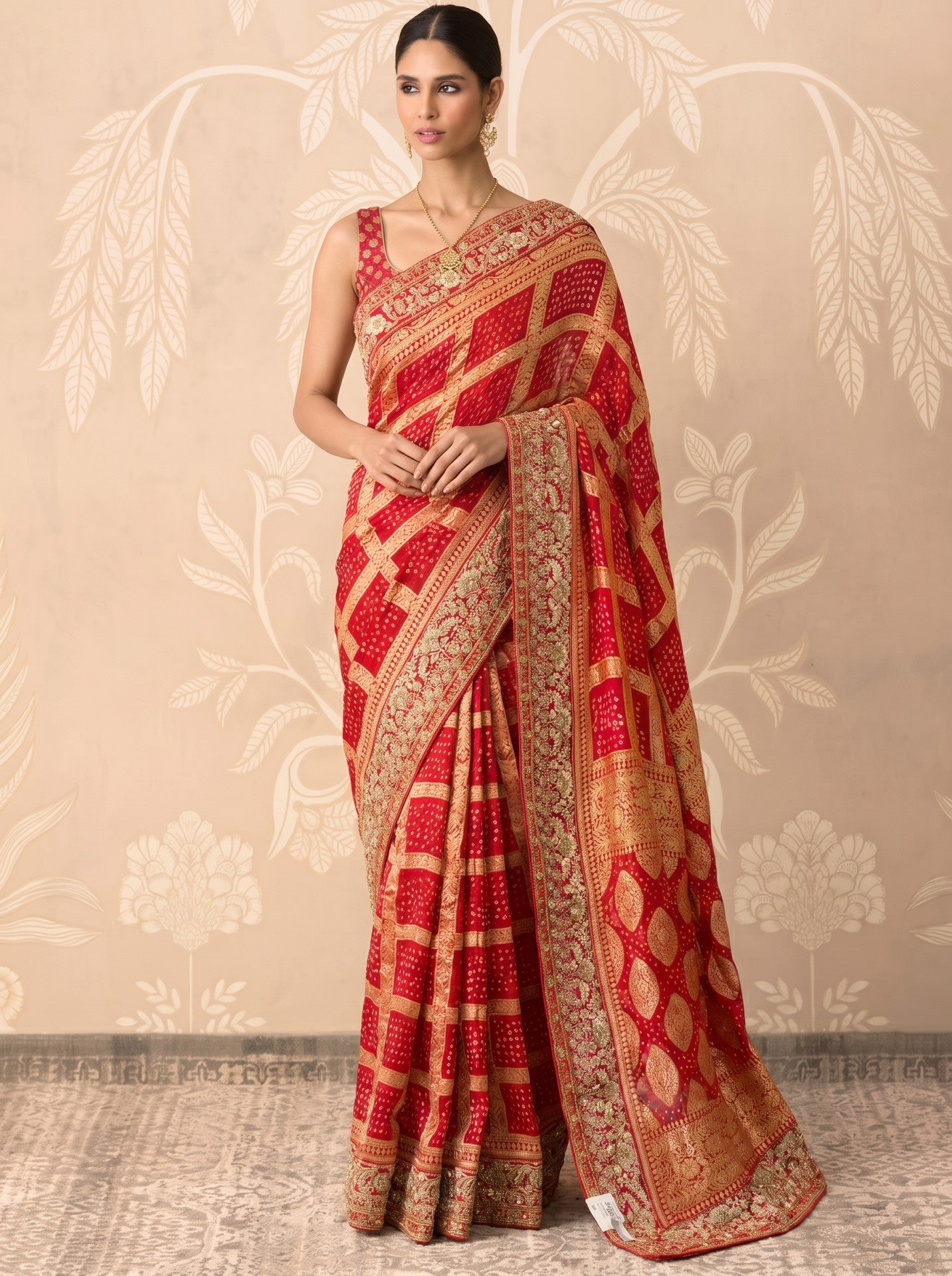 Red Kadi Jorjat Plan Silk Saree