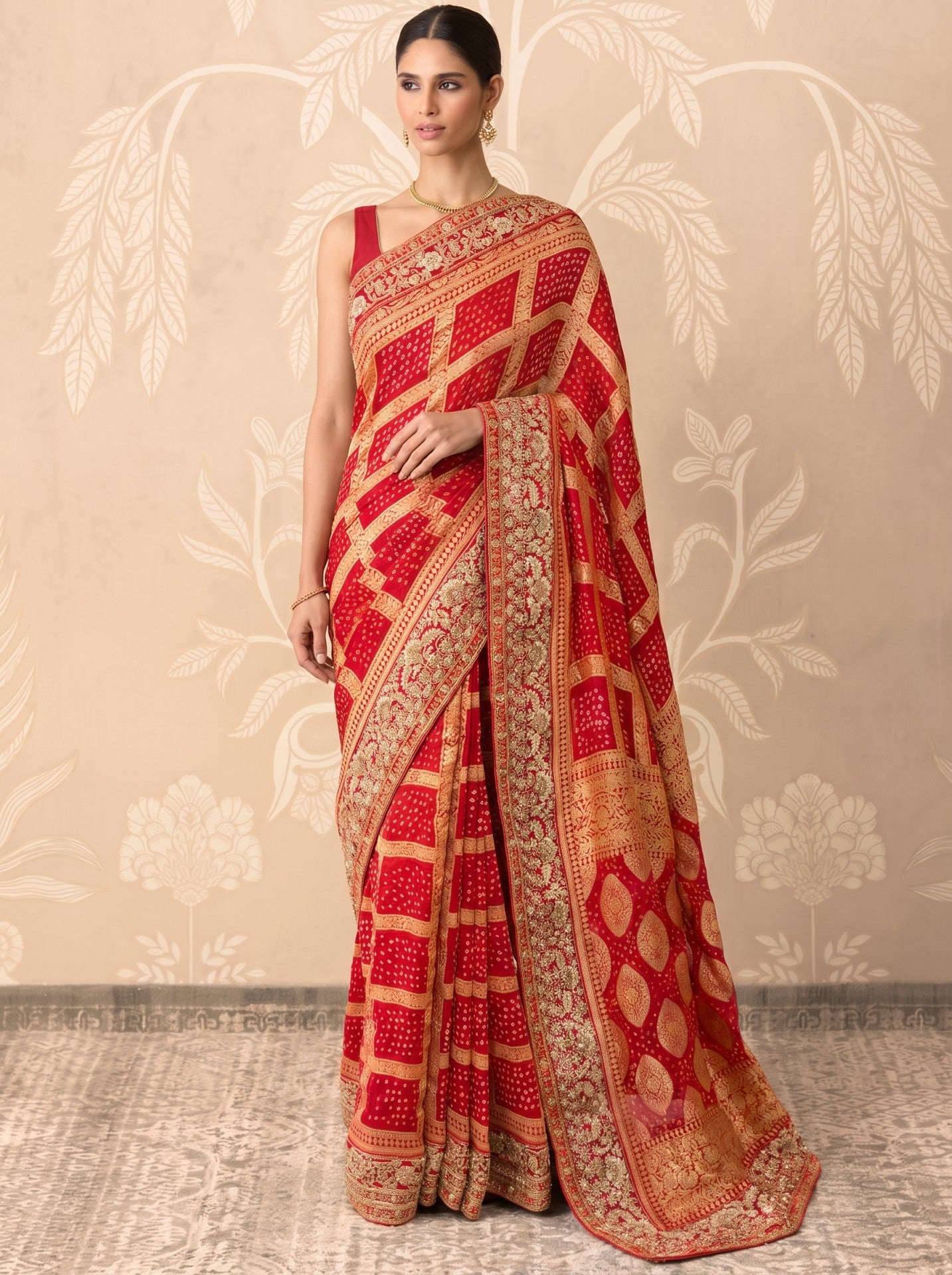 Red Kadi Jorjat Plan Silk Saree