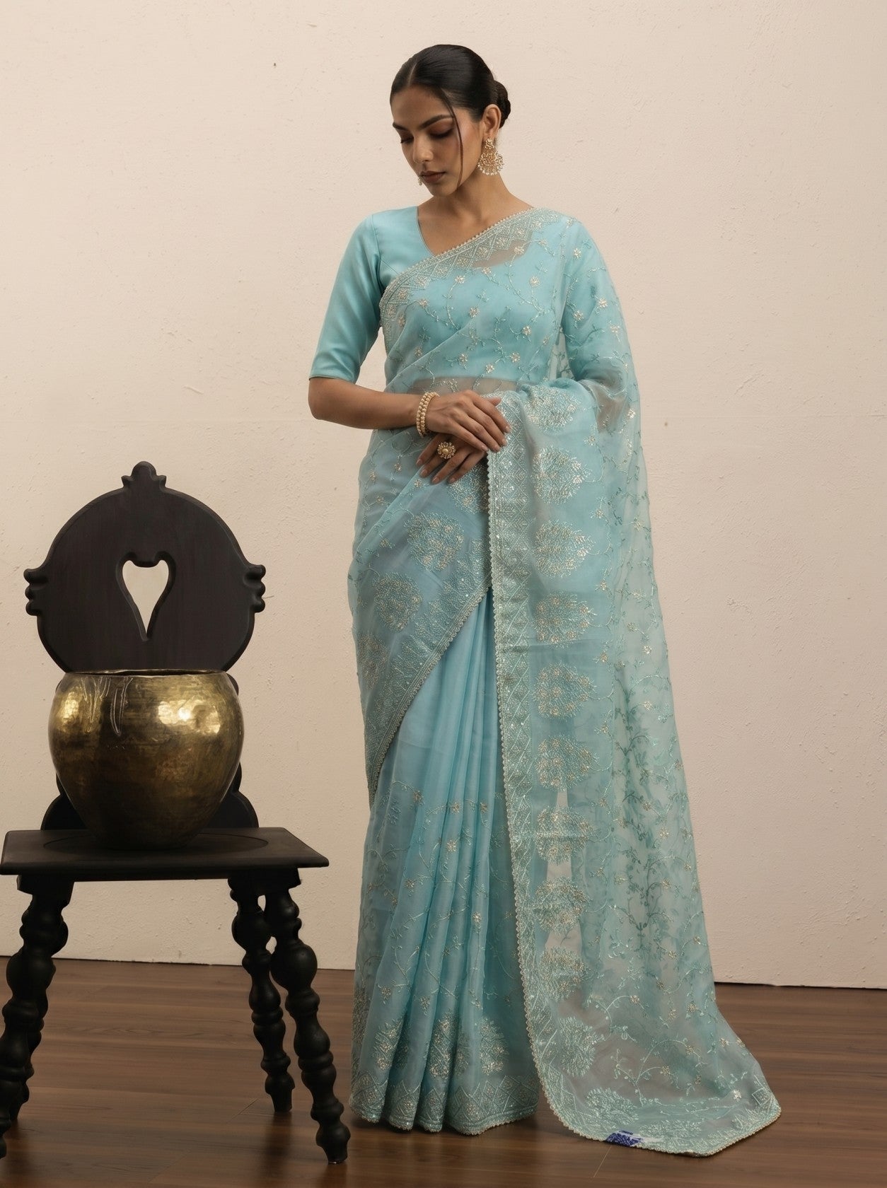 Firozi Floral Embroidered Saree