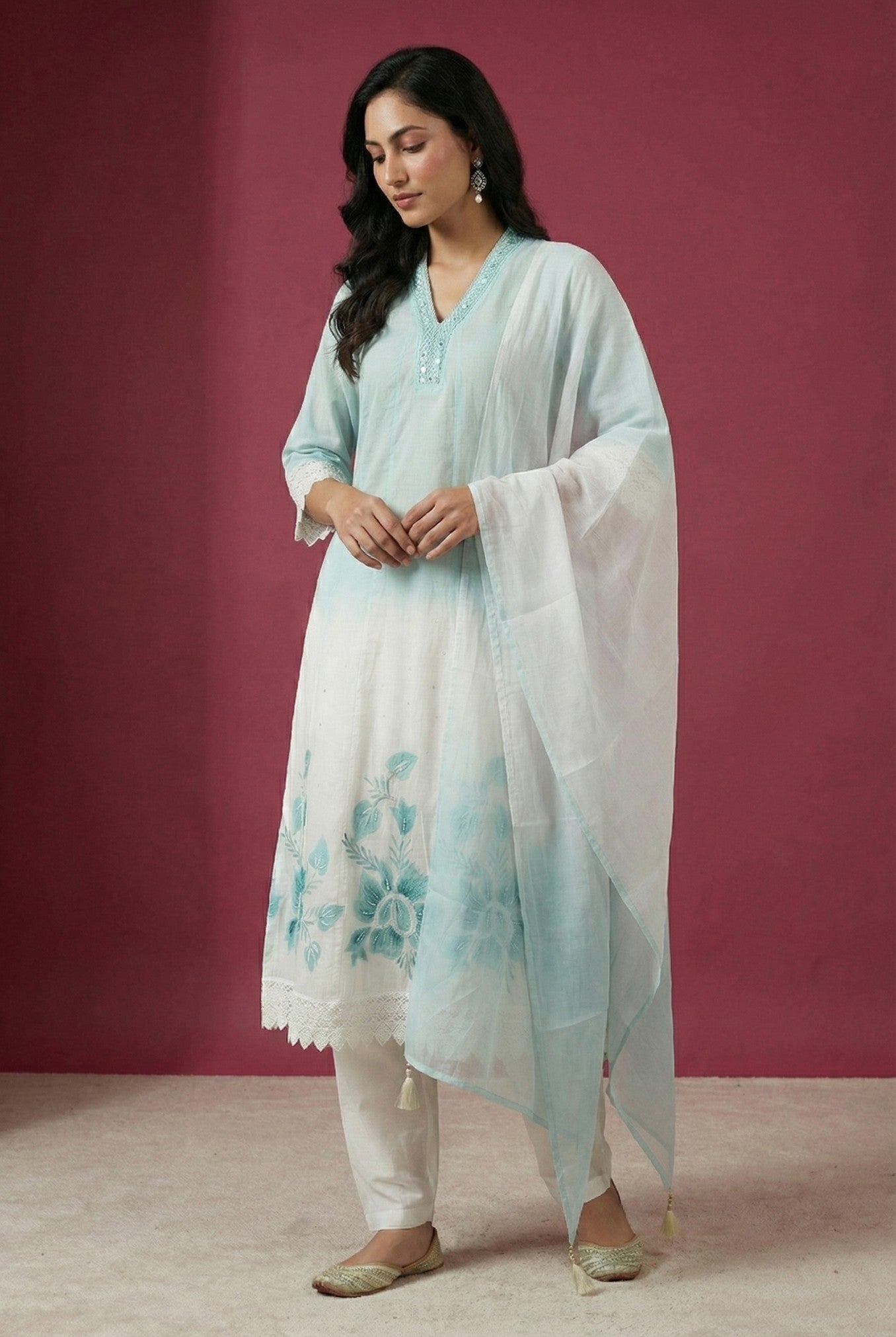 Shaded Green Cotton Suit Set With Dupatta