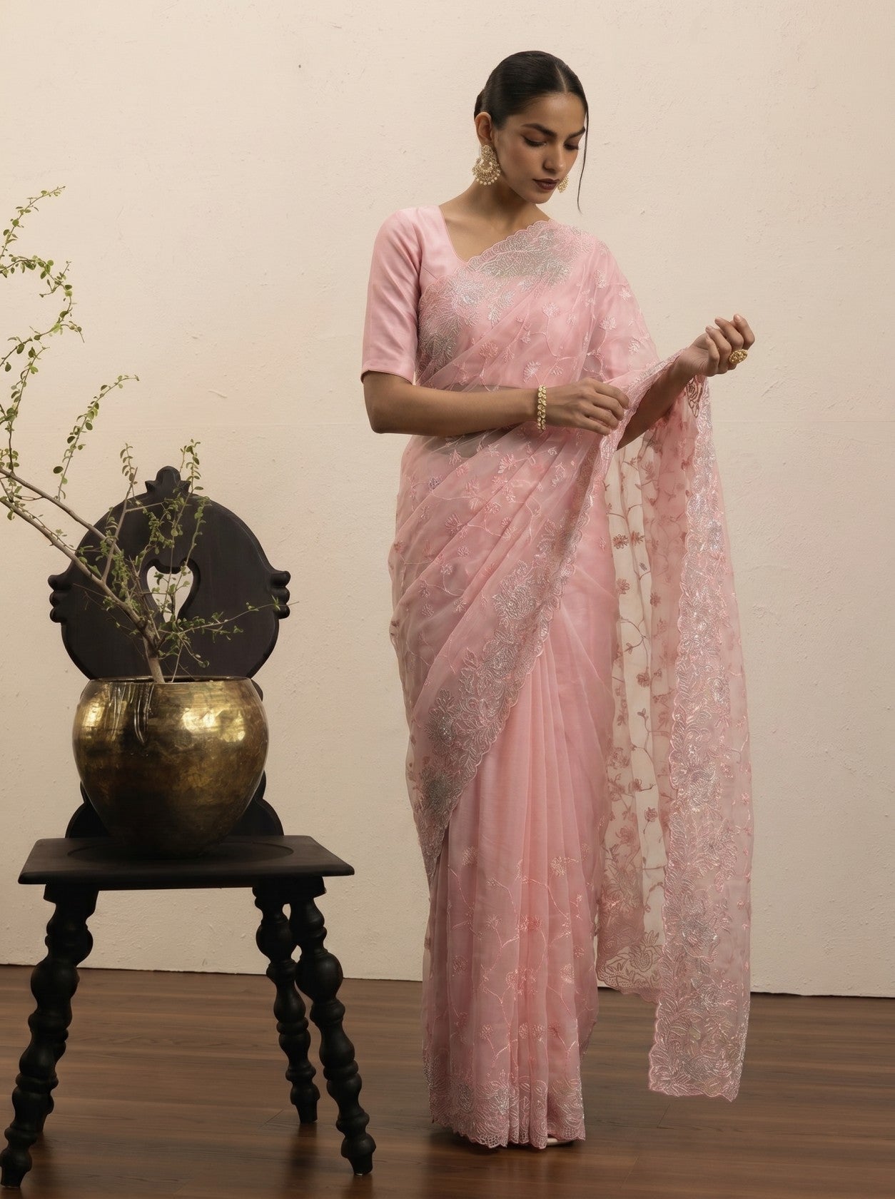 Pink Thread And Pearl Border Saree