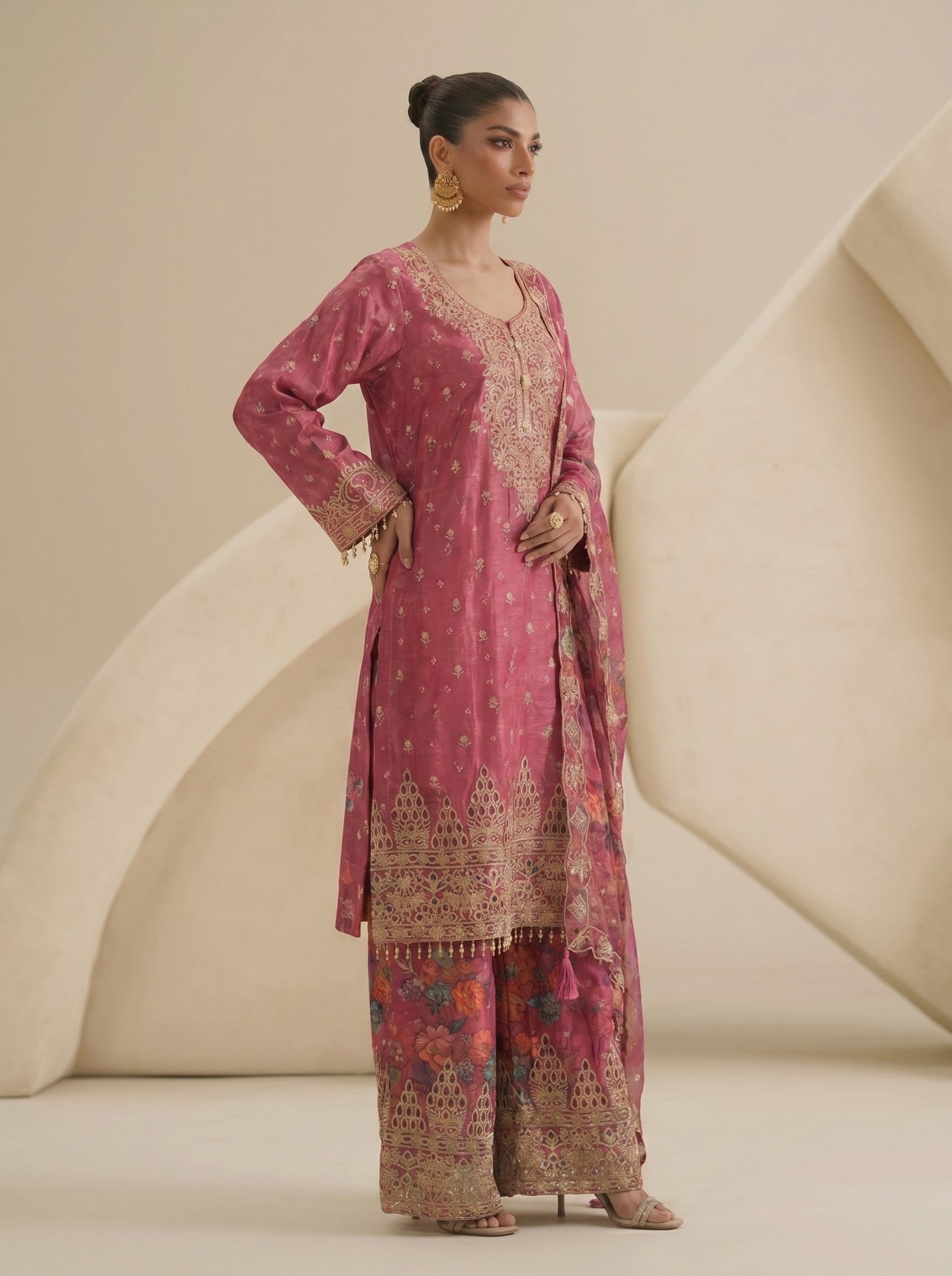 Pink Thread Cotton Suit Set With Dupatta