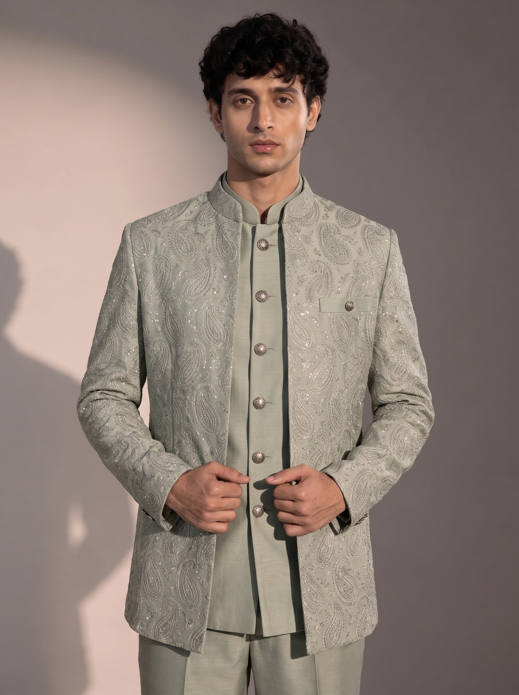 Pista paisley jodhpuri indowestern suit for men - close-up of collar and embroidery